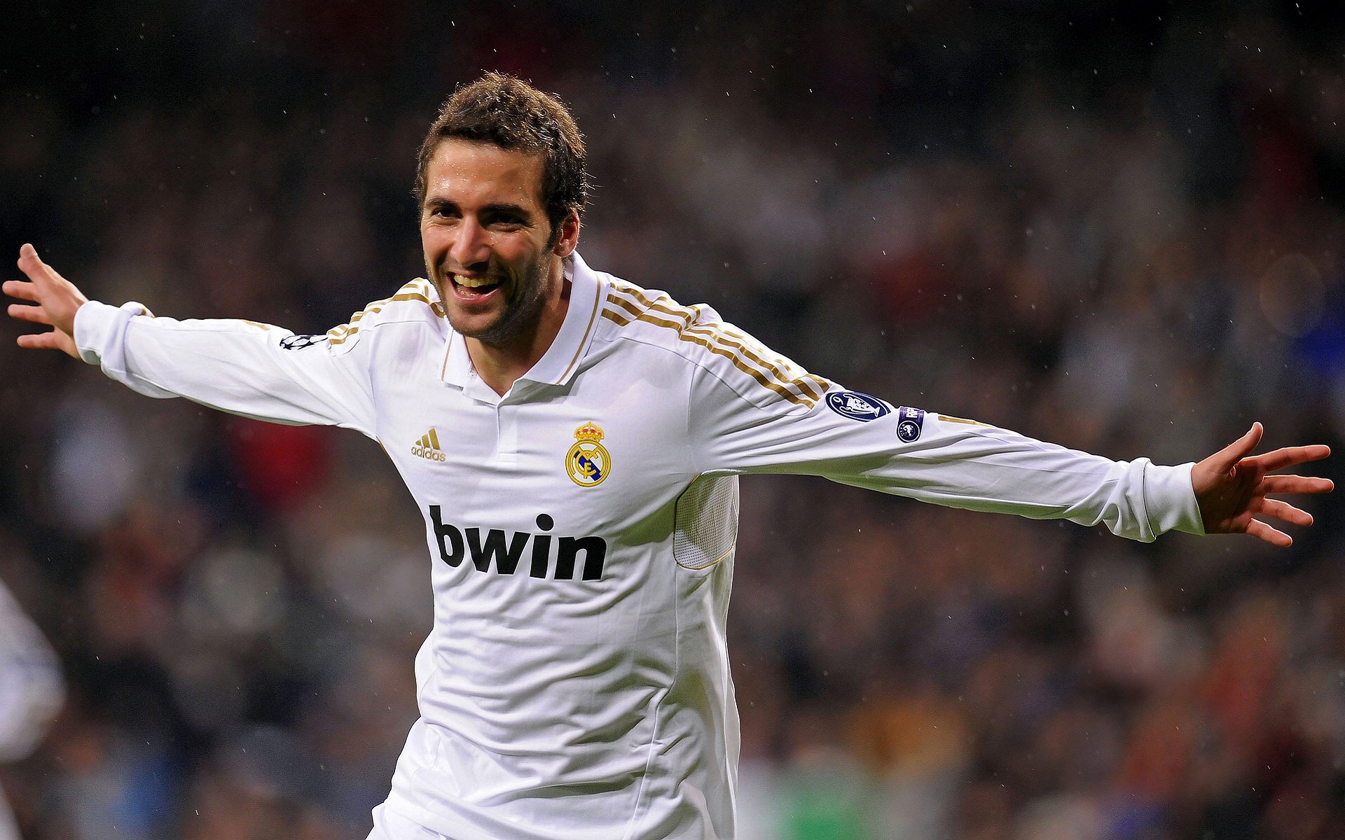 开云APP-魔笛奏响黄昏乐章？葡萄牙重演欧冠奇迹，玄学大师齐祖也哑火