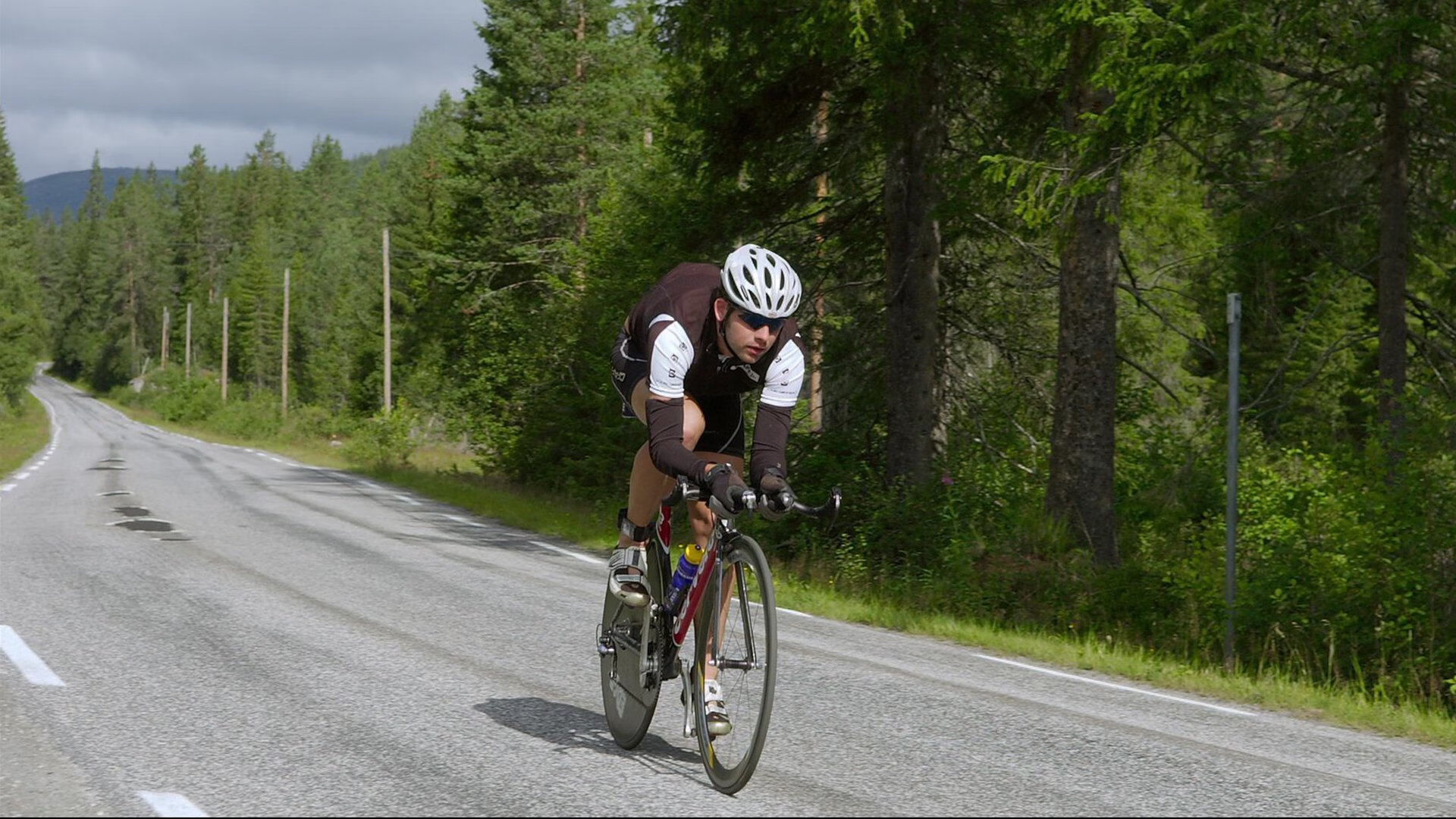 开云在线直播-C罗破纪录狂胜之夜，另一道沉默的光已照亮诺坎普