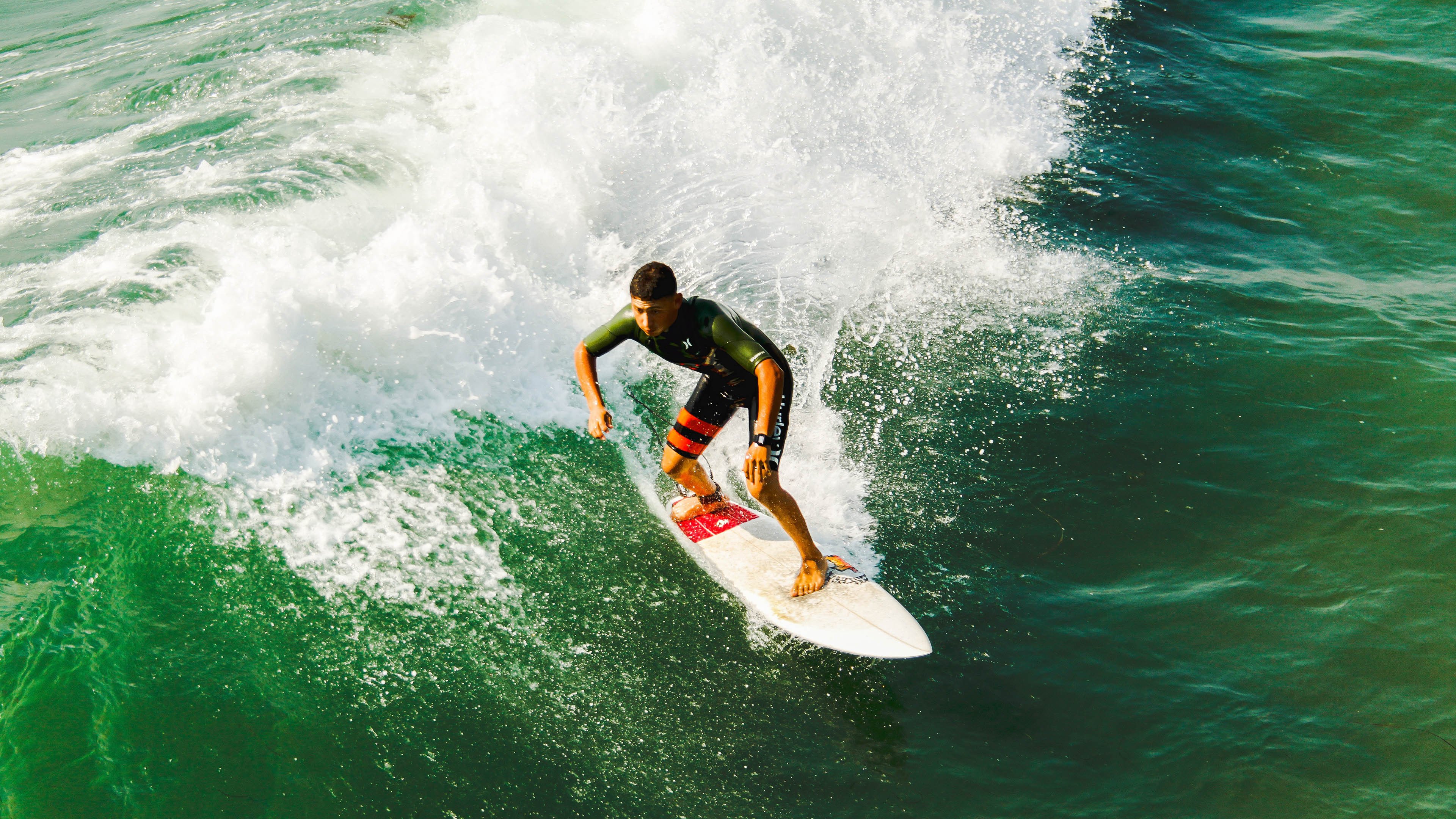 开云APP-湖人vs爵士，马克西防守端化身锁匠，窒息式防守成取胜之钥